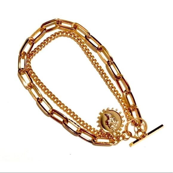 Jewelry - NWT Queen Coin Layer Bracelet